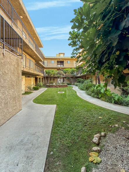 More Photos Of 2101 Vine St, Alhambra Apartments For Sale