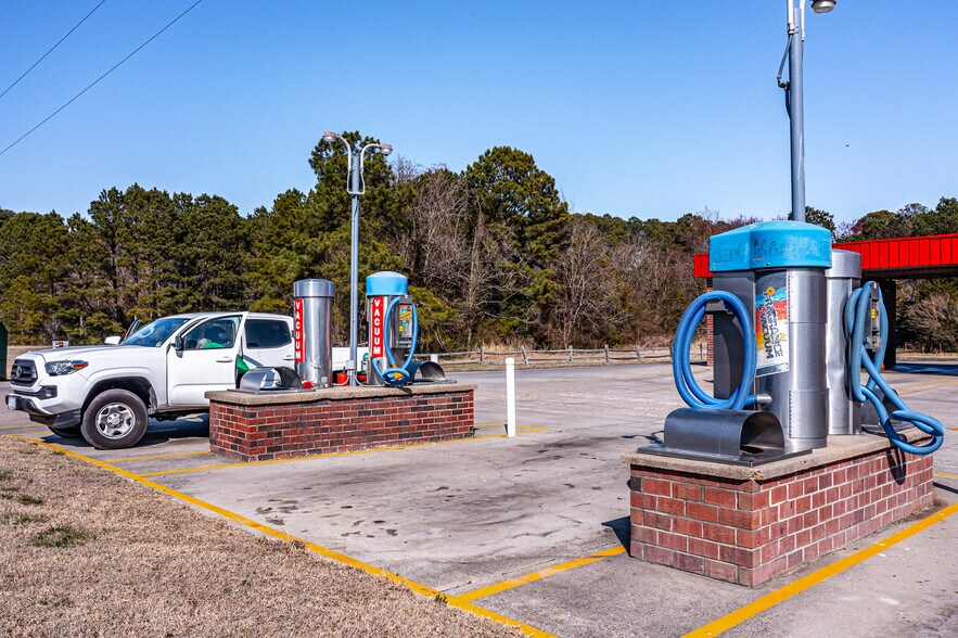 More Photos Of 1843 George Washington Memorial Hwy, Gloucester Point Carwash For Sale