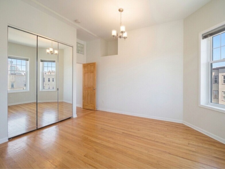 More Photos Of 2554 37th St, Astoria Apartments For Sale