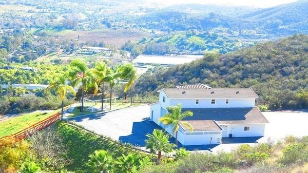 More Photos Of 2286 Sunshine Mountain Rd, San Marcos Winery Vineyard For Sale