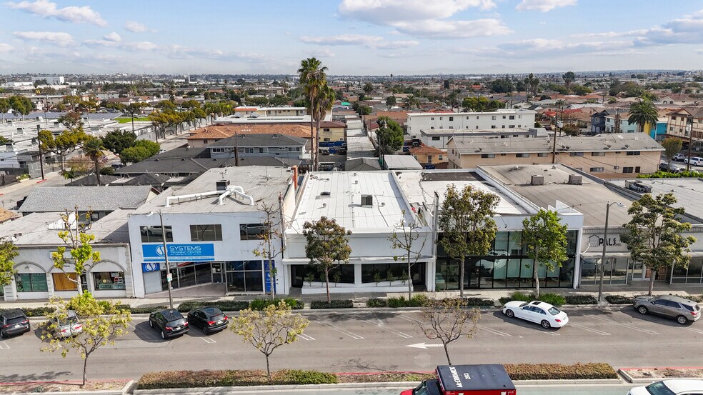 More Photos Of 13052 Hawthorne Blvd, Hawthorne General Retail For Sale