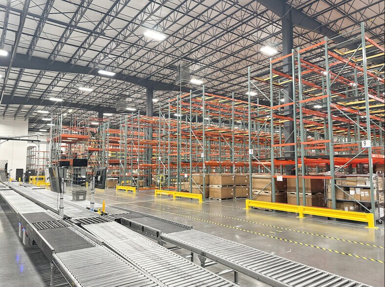 More Photos Of 3000 E Sawyer Rd, Springfield Manufacturing For Lease
