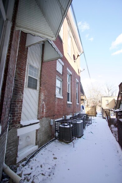 More Photos Of 1111 S 2nd St, Louisville Apartments For Sale
