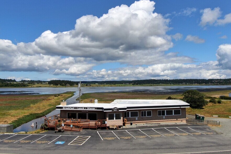 More Photos Of 12981 State Route 20, Coupeville Restaurant For Sale