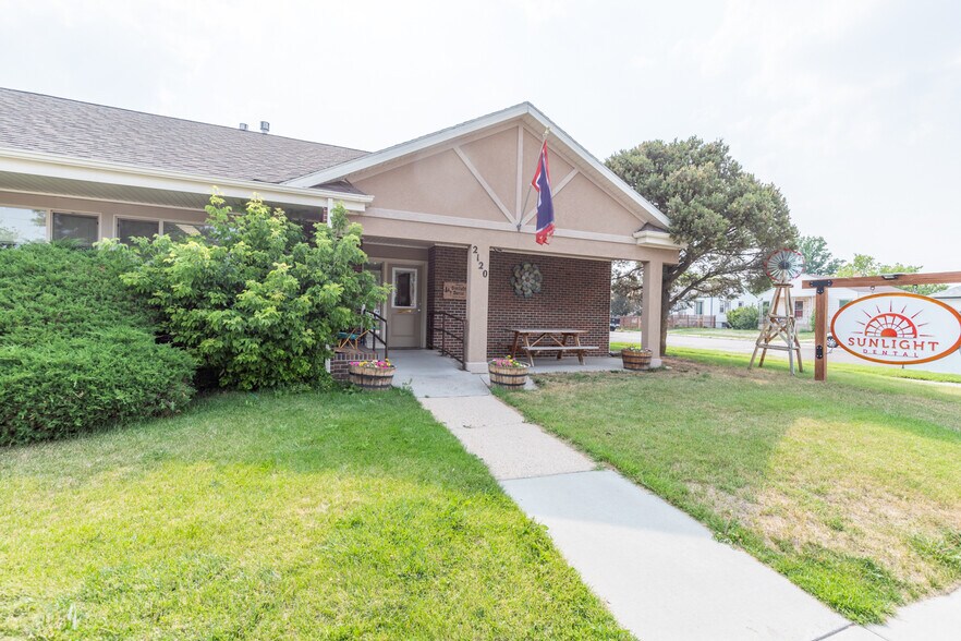 More Photos Of 2120 Logan Ave, Cheyenne Healthcare For Sale