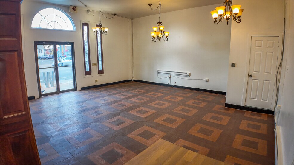 More Photos Of 3935 W Colfax Ave, Denver Storefront For Lease