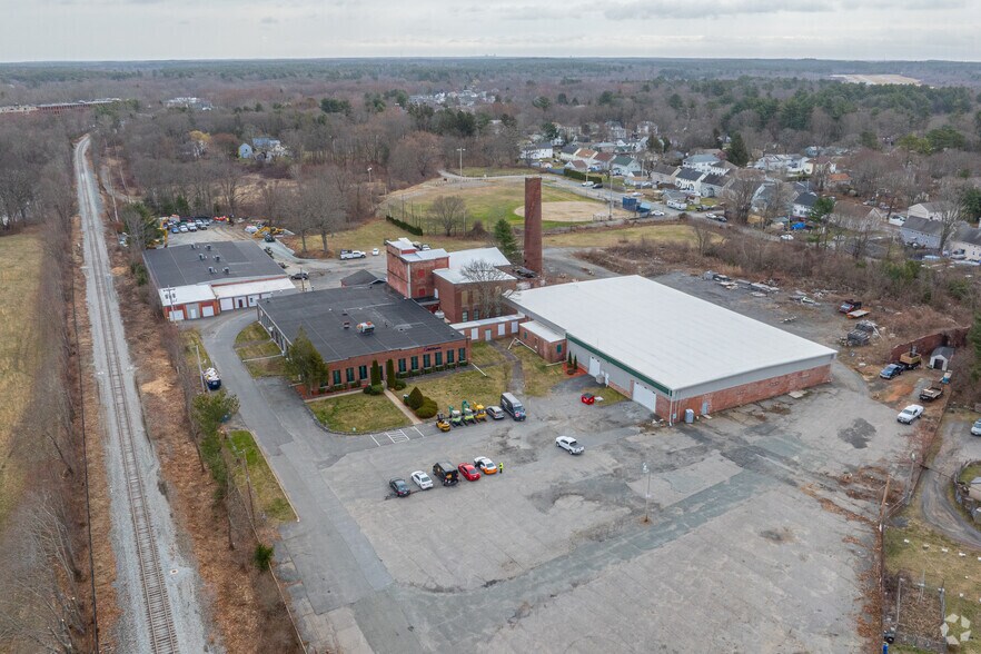 More Photos Of 160 Middleboro Ave, East Taunton Warehouse For Lease