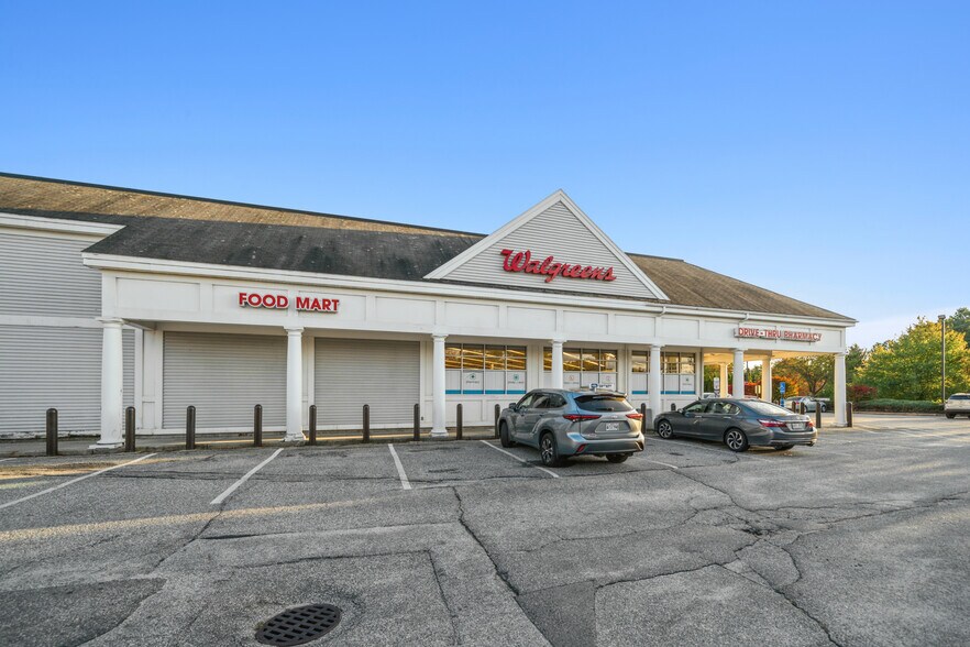 More Photos Of 698 Minot Ave, Auburn Drugstore For Sale