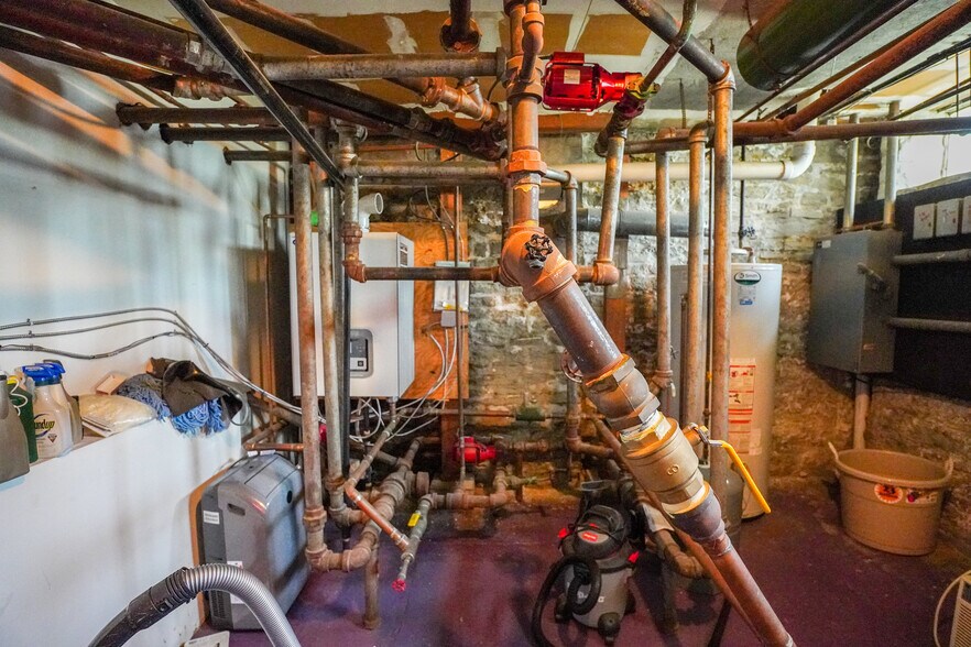 More Photos Of 2404 Auburn Ave, Cincinnati Apartments For Sale