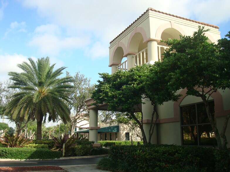 More Photos Of 4800 Linton Blvd, Delray Beach Medical For Sale