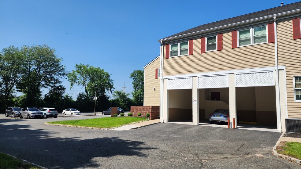 More Photos Of 256 Columbia Tpke, Florham Park Medical For Sale
