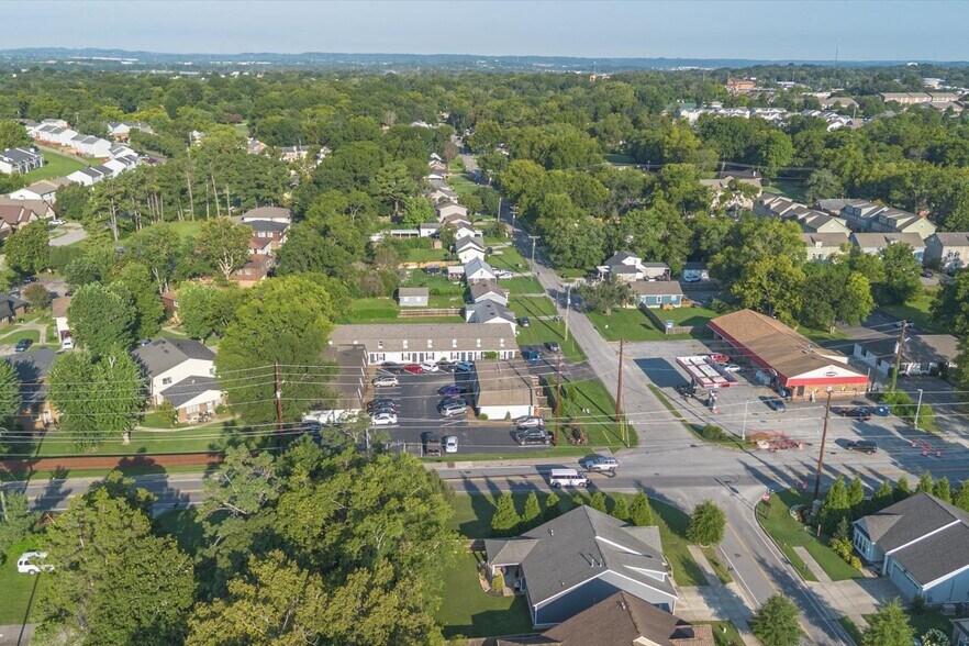 More Photos Of 324 Walton Ferry Rd, Hendersonville Apartments For Sale