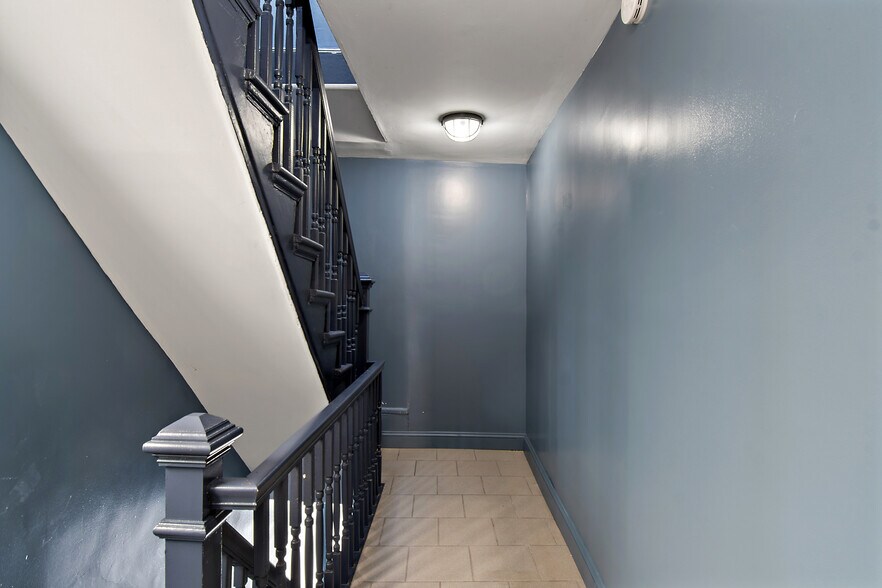 More Photos Of 811 Courtlandt Ave, Bronx Apartments For Sale