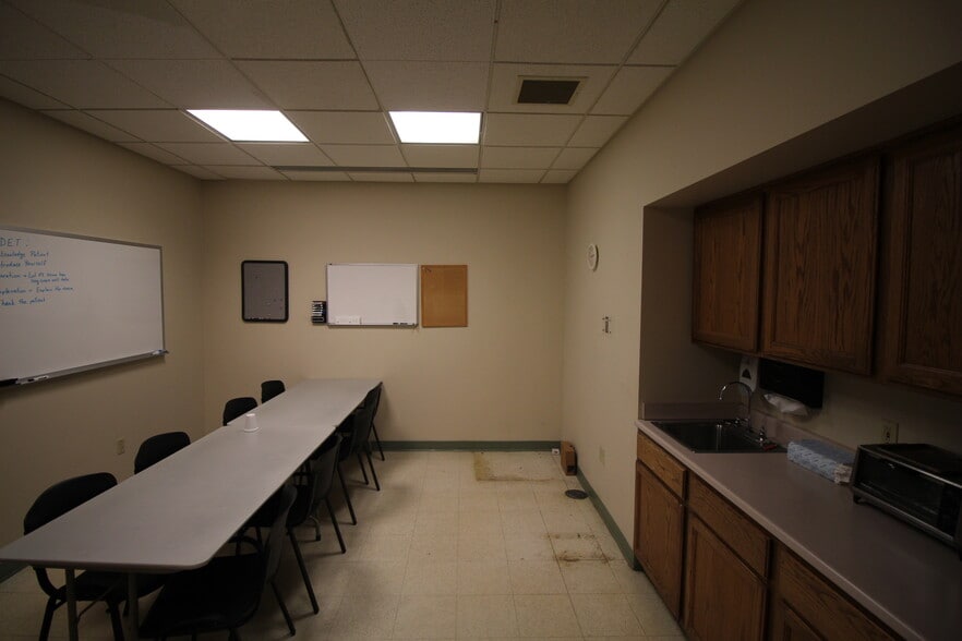 More Photos Of 2520 Lake Ave, Fort Wayne Medical For Sale