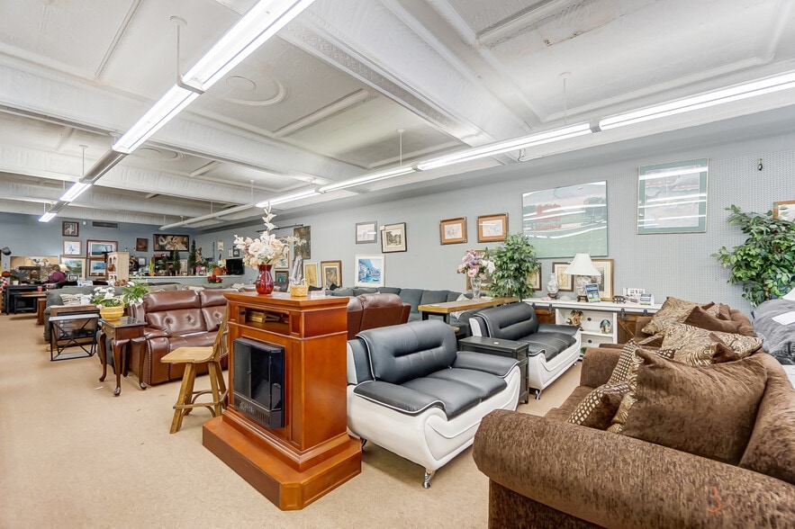 More Photos Of 42-44 W High St, Springfield Apartments For Sale