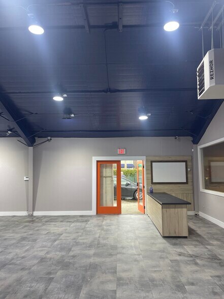 More Photos Of 500 W El Camino Real, Sunnyvale Freestanding For Lease