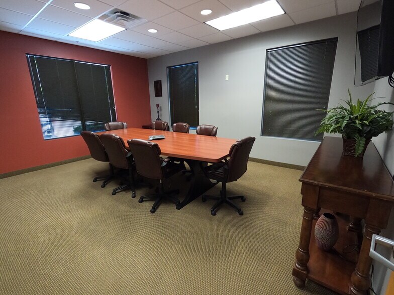 More Photos Of 6570 Naaman Forest Blvd, Garland Coworking Space