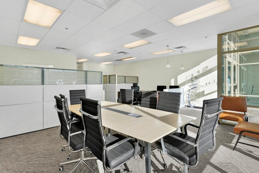 More Photos Of 12180 Ridgecrest Rd, Victorville Showroom For Lease