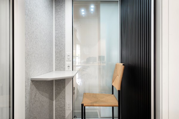 More Photos Of 2210 Main St, Santa Monica Office Residential For Sale