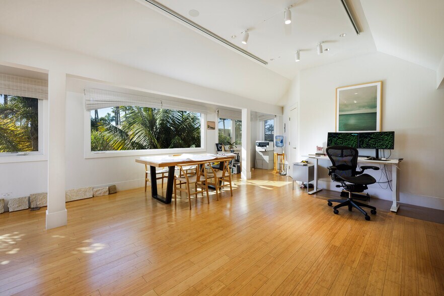 More Photos Of 3823 Santa Claus Ln, Carpinteria Restaurant For Sale