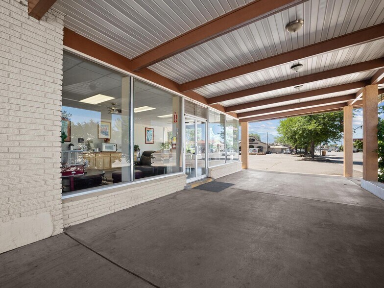 More Photos Of 145 S Main St, Richfield Hotel For Sale