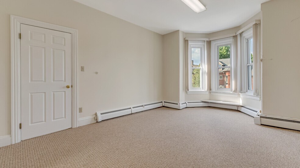 More Photos Of 207 W Broad St, Bethlehem Office For Sale