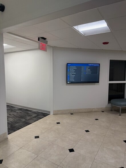 More Photos Of 9816 Memorial Blvd, Humble Medical For Lease