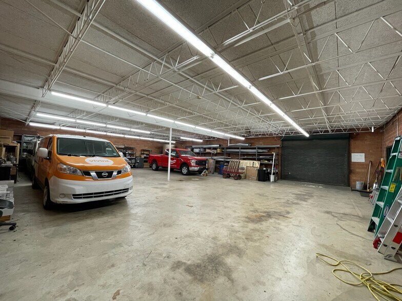 More Photos Of 1202 N Flores St, San Antonio Loft Creative Space For Sale
