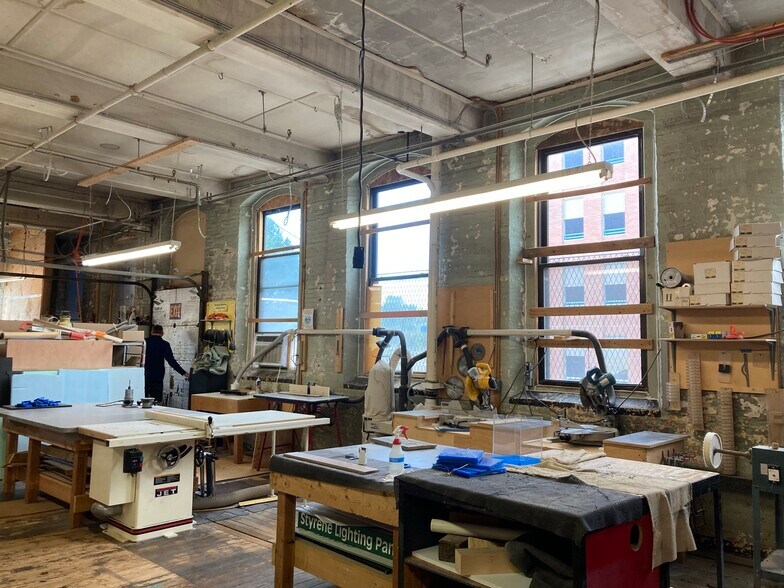 More Photos Of 22 Pearl St, Biddeford Warehouse For Lease