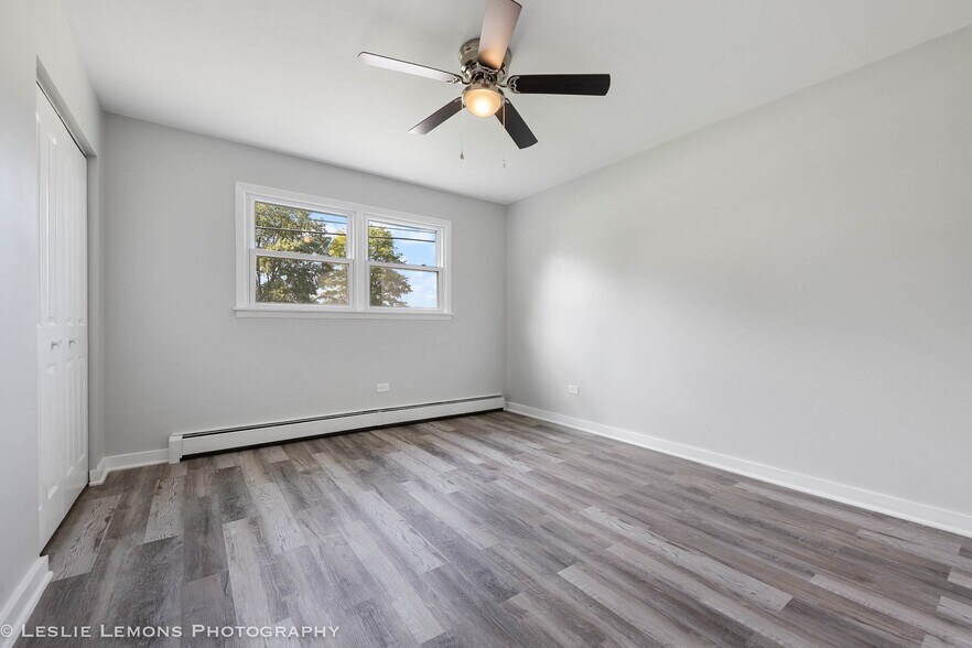 More Photos Of 7653 S Roberts Rd, Bridgeview Apartments For Sale