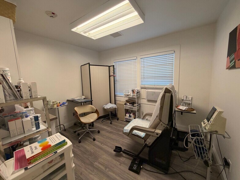 More Photos Of 2498 Stevens Creek Blvd, San Jose Medical For Sale