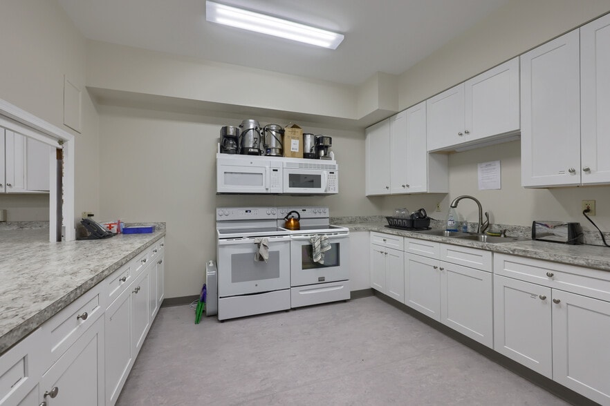 More Photos Of 121 Walnut Hill Rd, Millersville Religious Facility For Sale