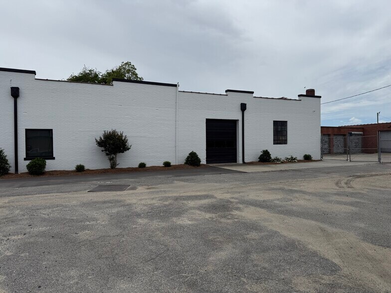 More Photos Of 424 Hackney Ave, Washington Industrial For Sale