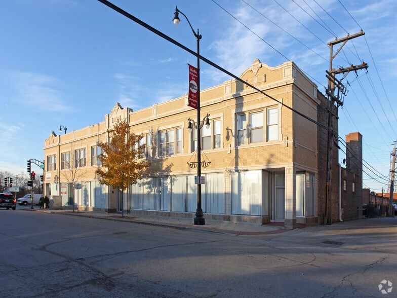 More Photos Of 8800 Bronx Ave, Skokie Coworking Space