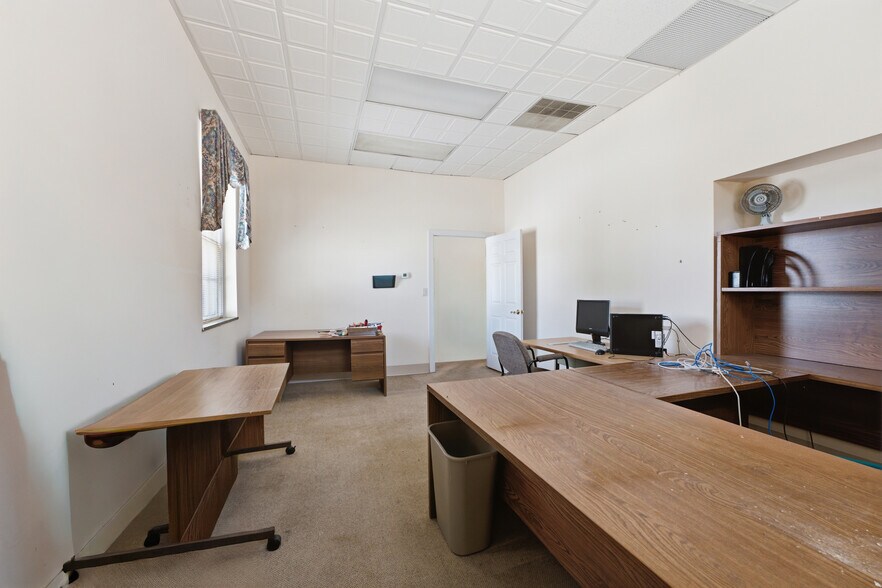 More Photos Of 100 Mantua Blvd, Mantua Office For Sale