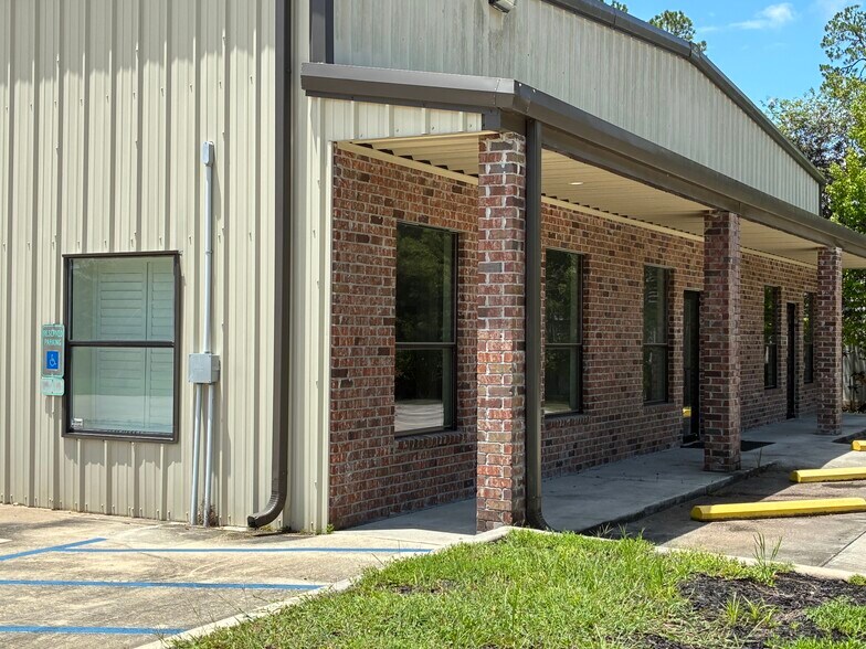 More Photos Of 69185 Sky Brook Rd, Mandeville Warehouse For Lease