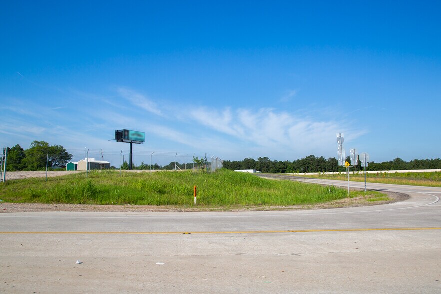 More Photos Of I- 45 N Service Road, New Waverly Land For Sale