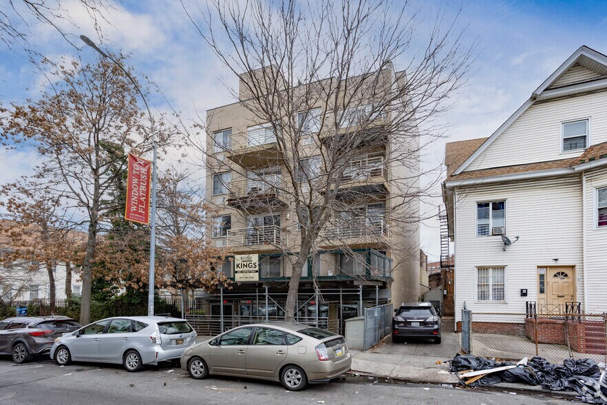 More Photos Of 145 Kenilworth Pl, Brooklyn Apartments For Sale