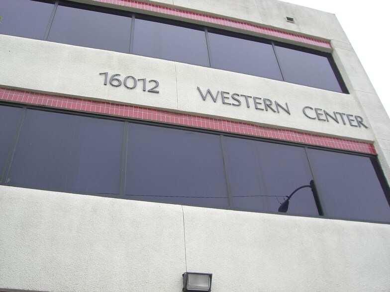 More Photos Of 16012 Western Ave, Gardena Office For Lease
