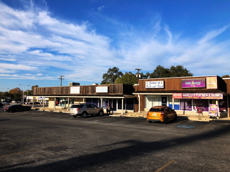 More Photos Of 5402-5418 Glen Ridge Dr, San Antonio Storefront For Sale