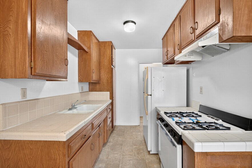 More Photos Of 12561 Camus Ln, Garden Grove Apartments For Sale