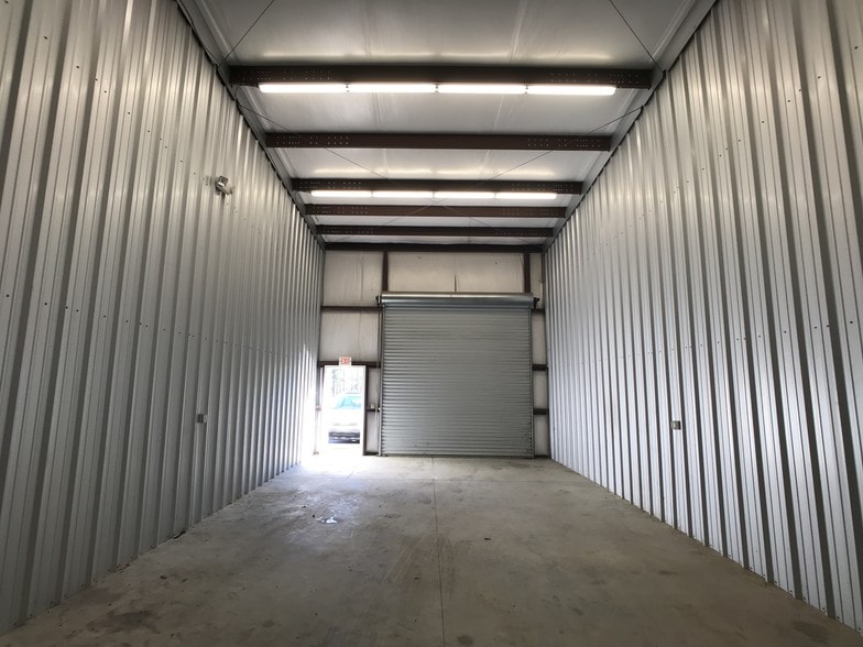 More Photos Of 20 Bryce Industrial Dr, Savannah Warehouse For Lease