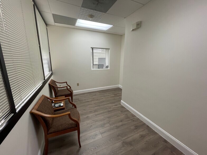 More Photos Of 28163 US Hwy 19 N, Clearwater Office For Lease