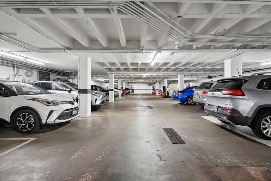 More Photos Of 2200 E Franklin Ave, Minneapolis Office For Lease
