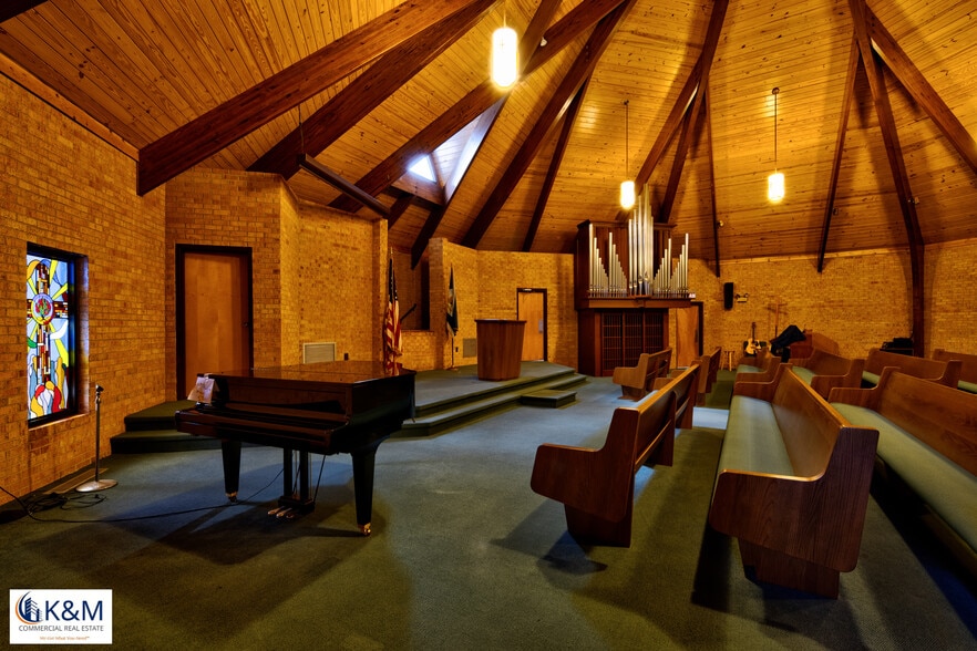 More Photos Of 5610 Inverchapel Rd, Springfield Specialty For Sale