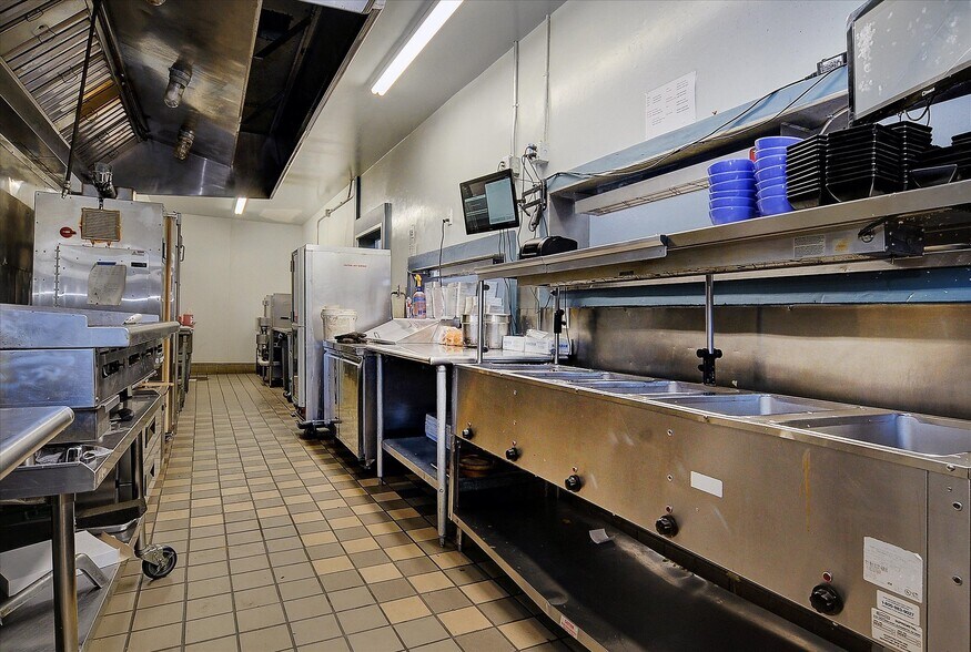 More Photos Of 720 E 50 Hwy, Salida Restaurant For Sale