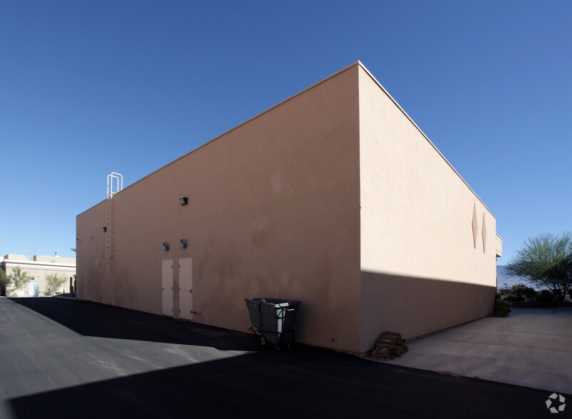 More Photos Of 792 W Pioneer Blvd, Mesquite Bar For Sale