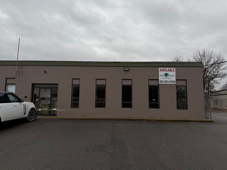 More Photos Of 50 Minnesota Ave, Warwick Warehouse For Lease