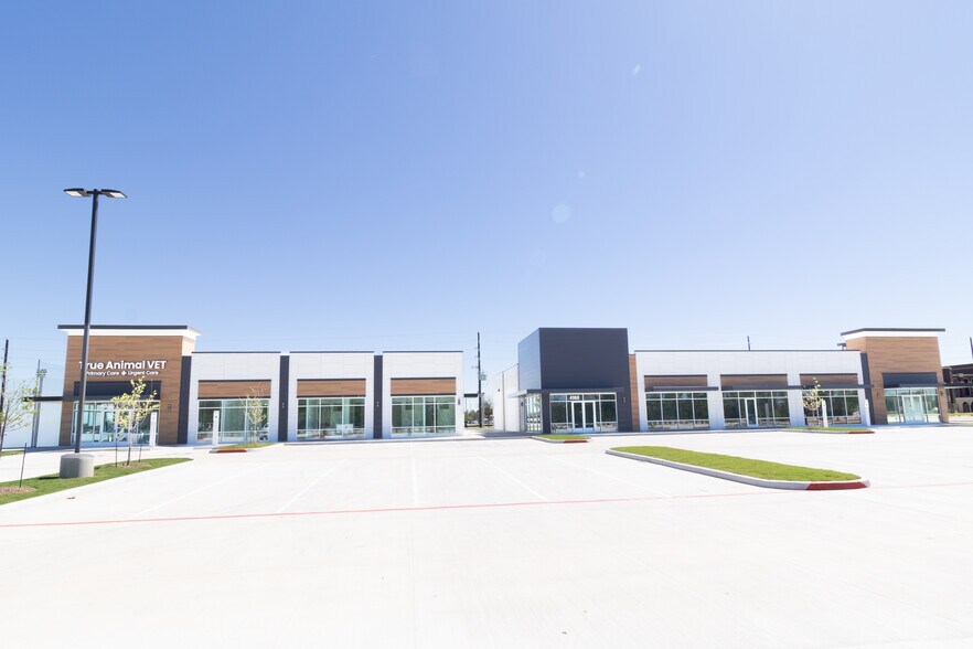 More Photos Of North of Woodson's Reserve & Grand Parkway, Spring Unknown For Lease