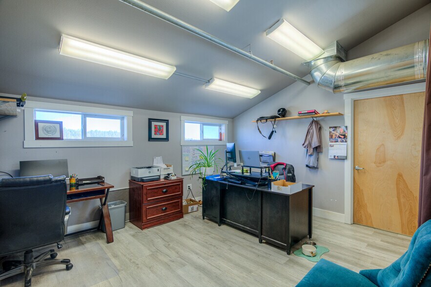 More Photos Of , Bend Unknown For Sale